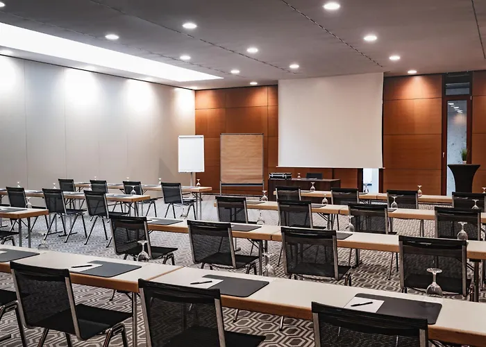 Hotel Ameron Regent 4*