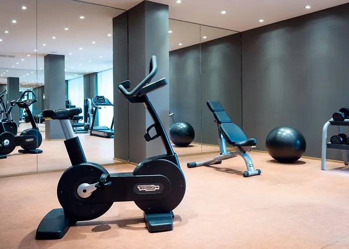 Ameron Regent Hotel 4*